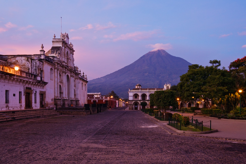 COSTA RICA: LAND OF CONTRASTS